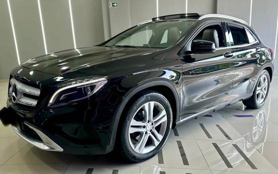 MERCEDES-BENZ GLA 200 1.6 CGI VISION BLACK EDITION 16V TURBO FLEX 4P AUTOMÁTICO